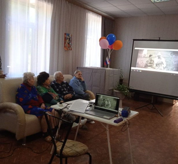 Проведена литературно-музыкальная композиция «Эх, путь-дорожка фронтовая». Проведена литературно-музыкальная композиция «Эх, путь-дорожка фронтовая».