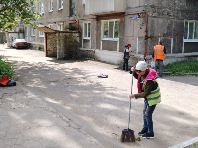 В городском округе Енакиево сотрудниками муниципальных унитарных предприятий осуществлены работы по благоустройству. В городском округе Енакиево сотрудниками муниципальных унитарных предприятий осуществлены работы по благоустройству.