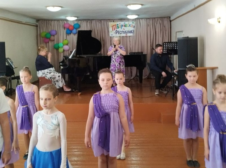 Состоялось мероприятие, посвященное окончанию учебного года и концерт преподавателей и обучающихся «Творческая Республика». Состоялось мероприятие, посвященное окончанию учебного года и концерт преподавателей и обучающихся «Творческая Республика».