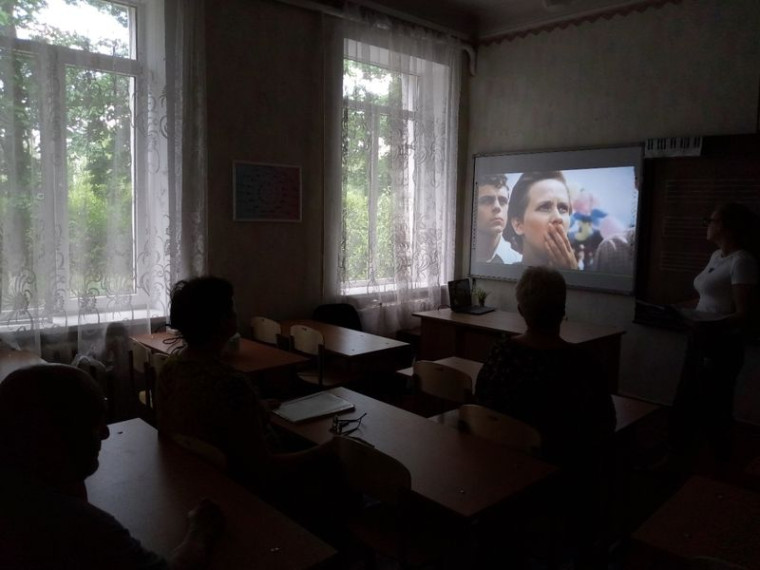 Прошла беседа для работников Булавинской музыкальной школы, посвященная Дню памяти всех погибших на тему «В сердцах на веки». Прошла беседа для работников Булавинской музыкальной школы, посвященная Дню памяти всех погибших на тему «В сердцах на веки».
