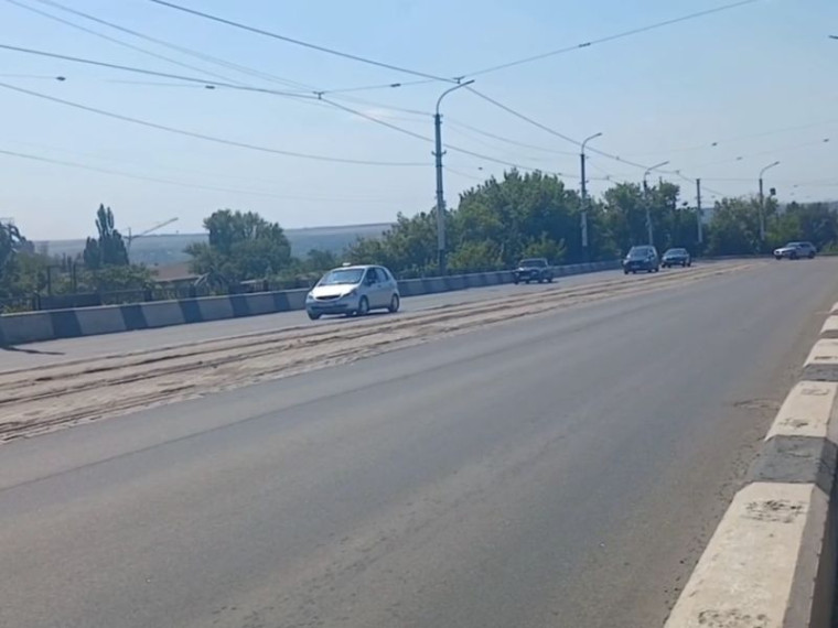 Создана специальная рабочая группа по вопросу ремонта путепровода в городе Енакиево. Создана специальная рабочая группа по вопросу ремонта путепровода в городе Енакиево.