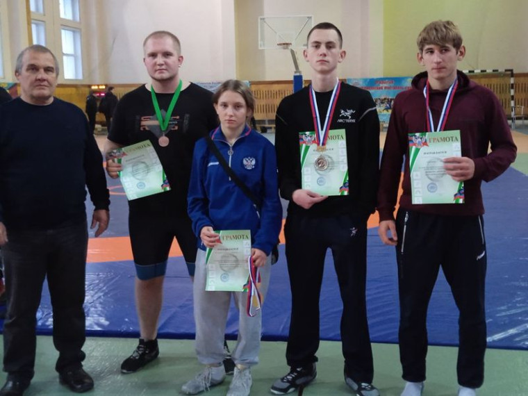 Успехи наших спортсменов на открытом чемпионате по вольной борьбе. Успехи наших спортсменов на открытом чемпионате по вольной борьбе.