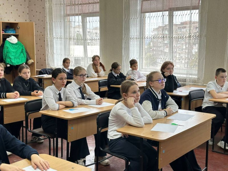 Прошёл патриотический час «Белые журавли памяти». Прошёл патриотический час «Белые журавли памяти».