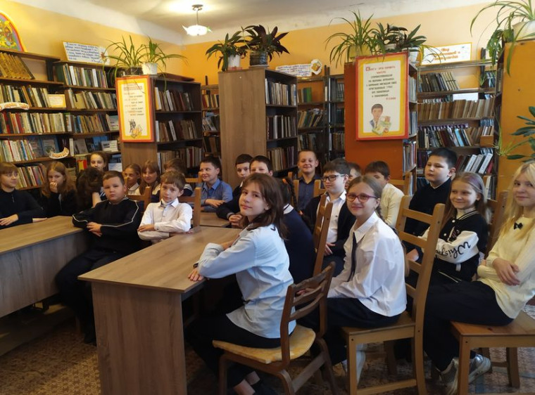 Проведен час поэзии «Летят в бессмертие журавли». Проведен час поэзии «Летят в бессмертие журавли».
