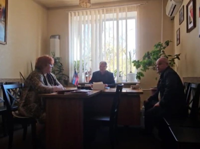 Врио главы муниципального образования городского округа Енакиево провёл личный приём граждан. Врио главы муниципального образования городского округа Енакиево провёл личный приём граждан.
