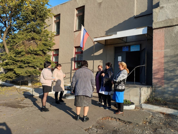 Встречи с населением. Встречи с населением.