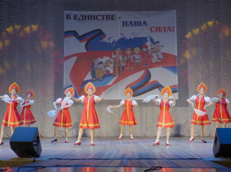 Праздничная видео-открытка . Праздничная видео-открытка .