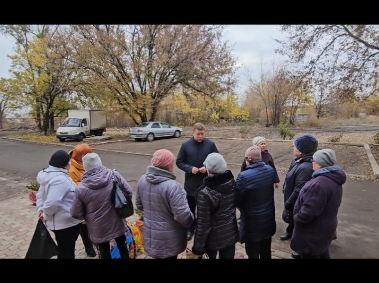 Встреча с жителями пгт Карло-Марксово. Встреча с жителями пгт Карло-Марксово.