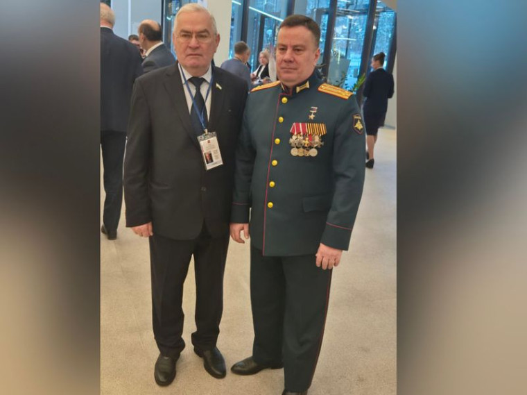 Константин Кузьмин встретился с Председателем Народного Собрания Республики Ингушетия Магометом Тумгоевым. Константин Кузьмин встретился с Председателем Народного Собрания Республики Ингушетия Магометом Тумгоевым.