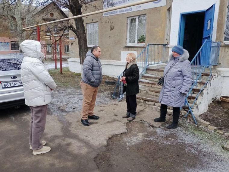 Встречи с населением. Встречи с населением.