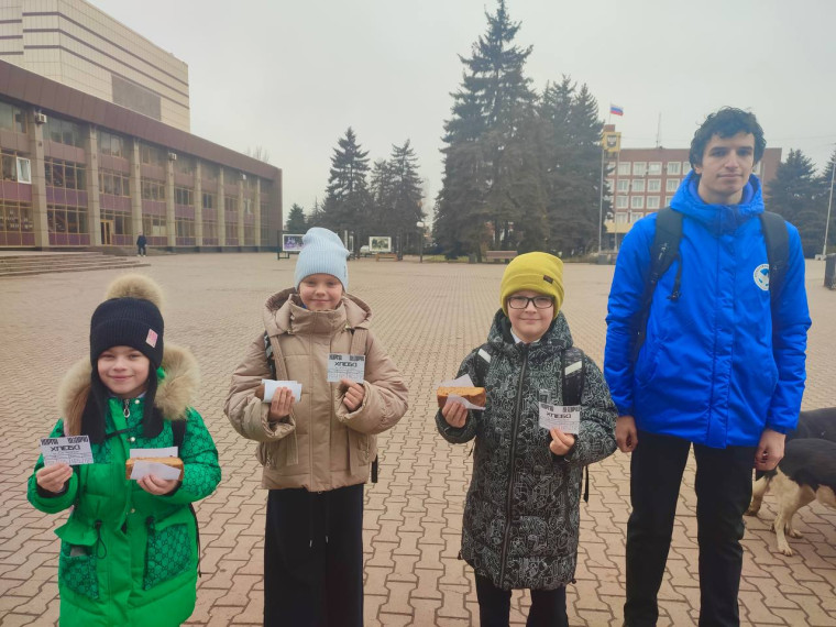 Блокадный хлеб - символ жизни и памяти . Блокадный хлеб - символ жизни и памяти .